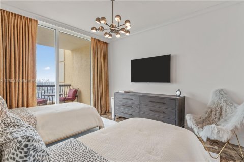 Condo in Sunny Isles Beach, Florida, 3 bedrooms  № 1779249 - photo 28