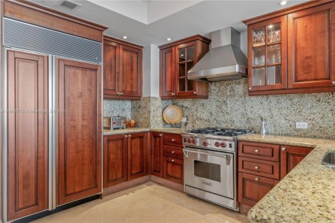 Condo in Sunny Isles Beach, Florida, 3 bedrooms  № 1779249 - photo 10