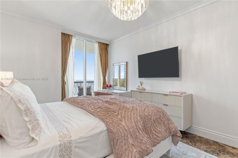 Condo in Sunny Isles Beach, Florida, 3 bedrooms  № 1779249 - photo 25