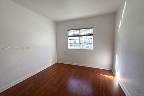 Condo in Homestead, Florida, 3 bedrooms  № 1941109 - photo 11