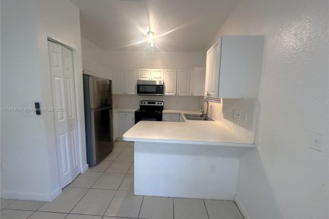 Condo in Homestead, Florida, 3 bedrooms  № 1941109 - photo 4