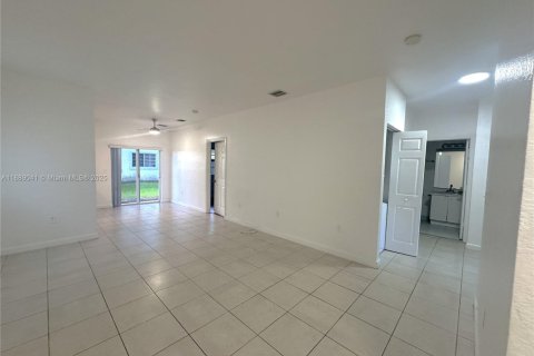 Condo in Homestead, Florida, 3 bedrooms  № 1941109 - photo 2