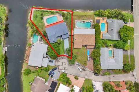 Villa ou maison à vendre à Plantation, Floride: 4 chambres, 360.65 m2 № 1821713 - photo 9