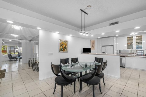 Copropriété à louer à Boca Raton, Floride: 2 chambres, 142.05 m2 № 2439405 - photo 14