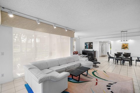 Copropriété à louer à Boca Raton, Floride: 2 chambres, 142.05 m2 № 2439405 - photo 12