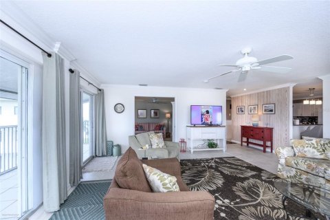 Condo in Punta Gorda, Florida, 3 bedrooms  № 2213777 - photo 14