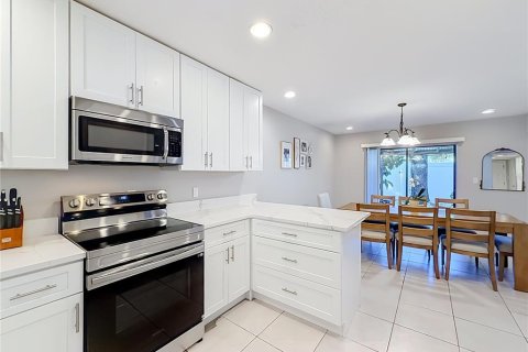 Condo in Winter Park, Florida, 3 bedrooms № 2434817 - photo 12