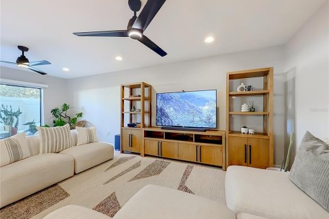 Condo in Winter Park, Florida, 3 bedrooms № 2434817 - photo 17