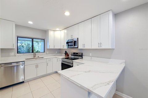 Condo in Winter Park, Florida, 3 bedrooms № 2434817 - photo 11