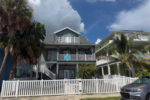 Casa en Gulfport, Florida 4 dormitorios, 185.06 m2 № 2375686