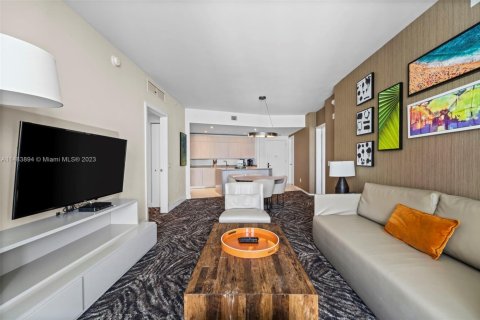 Copropriété à louer à Hollywood, Floride: 2 chambres, 104.89 m2 № 2154717 - photo 15