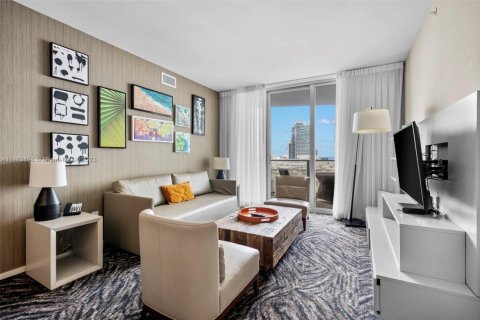 Copropriété à louer à Hollywood, Floride: 2 chambres, 104.89 m2 № 2154717 - photo 13