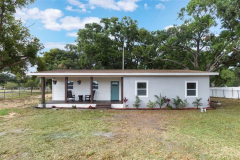 House in Lakeland, Florida 3 bedrooms, 117.34 sq.m. № 1687302 - photo 1
