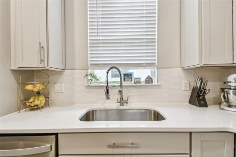 Villa ou maison à vendre à Minneola, Floride: 2 chambres, 145.02 m2 № 1679472 - photo 10