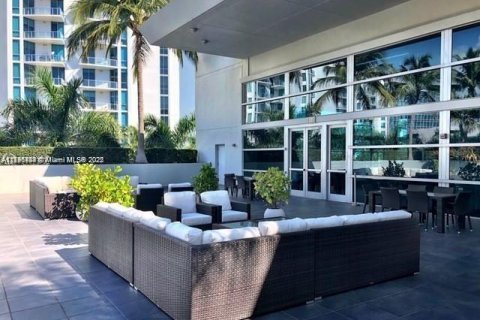 Condo in Aventura, Florida, 1 bedroom  № 1869899 - photo 21