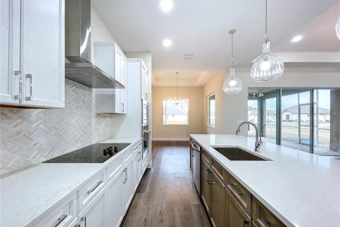 House in Weeki Wachee, Florida 4 bedrooms, 227.42 sq.m. № 1735104 - photo 27