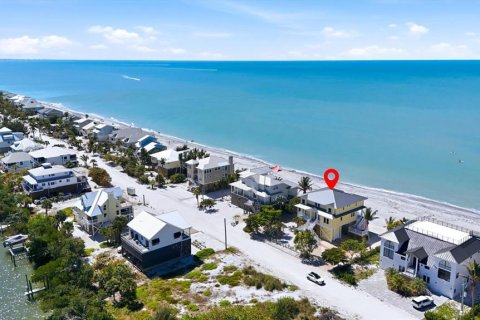 Villa ou maison à vendre à Placida, Floride: 4 chambres, 298.59 m2 № 2095039 - photo 4