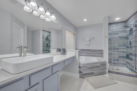 Casa en venta en Kissimmee, Florida, 5 dormitorios, 210.8 m2 № 2157434 - foto 27