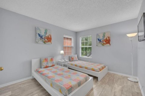 Casa en venta en Kissimmee, Florida, 5 dormitorios, 210.8 m2 № 2157434 - foto 15