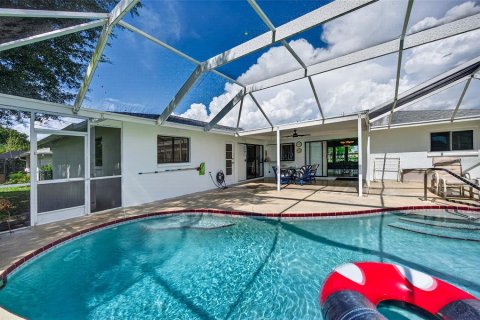 Villa ou maison à vendre à Punta Gorda, Floride: 3 chambres, 174.75 m2 № 2413526 - photo 9