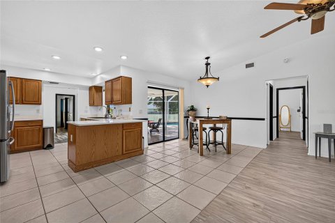 Villa ou maison à vendre à Punta Gorda, Floride: 3 chambres, 174.75 m2 № 2413526 - photo 3