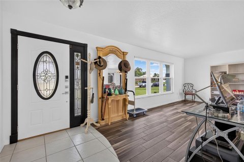 Villa ou maison à vendre à Punta Gorda, Floride: 3 chambres, 174.75 m2 № 2413526 - photo 21