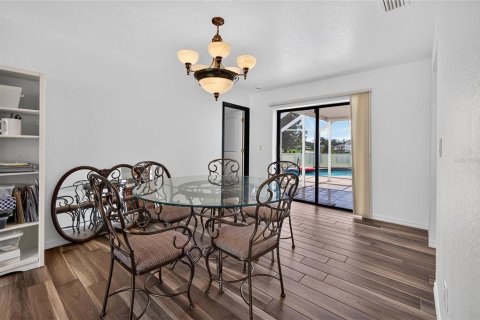 Villa ou maison à vendre à Punta Gorda, Floride: 3 chambres, 174.75 m2 № 2413526 - photo 24