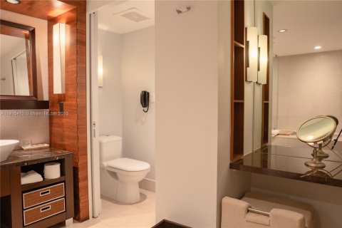 Condo in Miami Beach, Florida, 1 bedroom  № 1971612 - photo 6