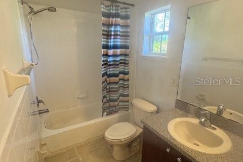 House in Deltona, Florida 5 bedrooms, 247.31 sq.m. № 2148982 - photo 19