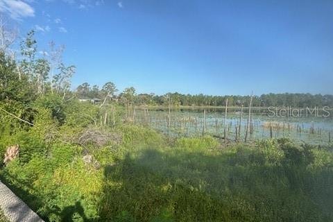 House in Deltona, Florida 5 bedrooms, 247.31 sq.m. № 2148982 - photo 5