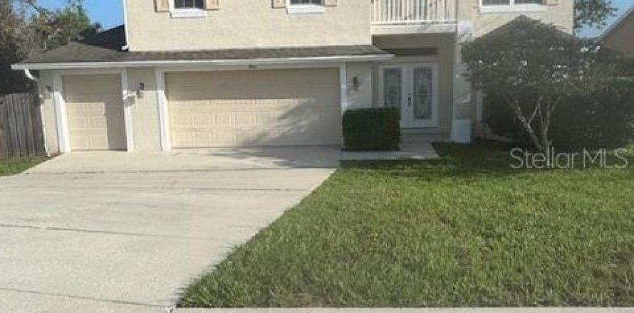 House in Deltona, Florida 5 bedrooms, 247.31 sq.m. № 2148982