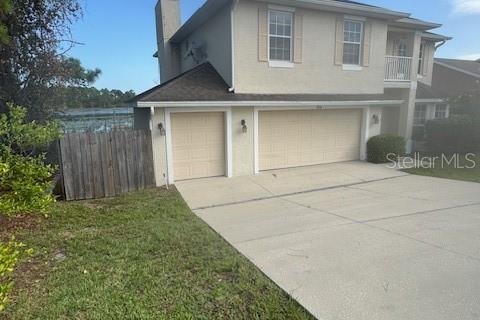 House in Deltona, Florida 5 bedrooms, 247.31 sq.m. № 2148982 - photo 2