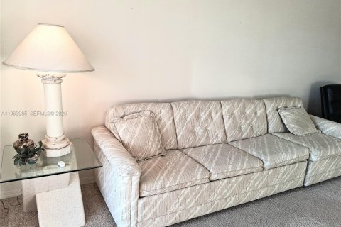 Купить кондоминиум в Санрайз, Флорида 2 спальни, 88.26м2, № 2030261 - фото 13