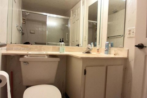 Купить кондоминиум в Санрайз, Флорида 2 спальни, 88.26м2, № 2030261 - фото 19