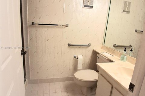 Купить кондоминиум в Санрайз, Флорида 2 спальни, 88.26м2, № 2030261 - фото 25