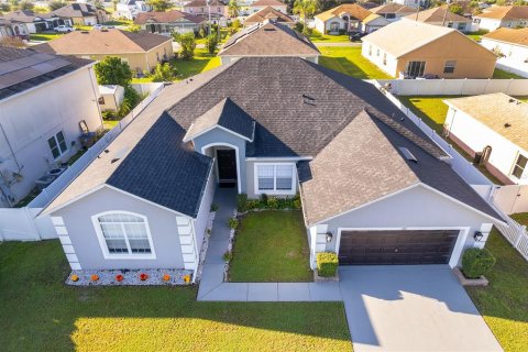 House in Kissimmee, Florida 4 bedrooms, 213.3 sq.m. № 2366976