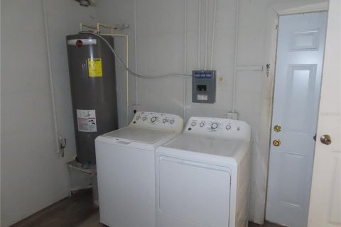 Casa en venta en Brandon, Florida, 4 dormitorios, 156.73 m2 № 2219697 - foto 10