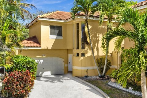 Снять в аренду виллу или дом в Корал-Спрингс, Флорида 4 спальни, 184.32м2, № 2051363 - фото 16