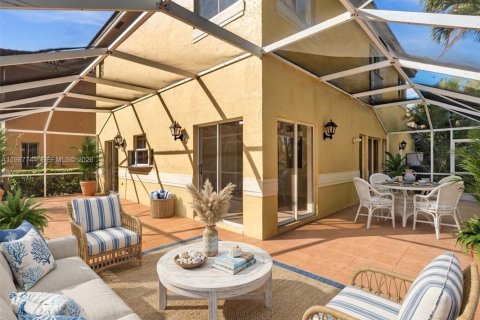 Снять в аренду виллу или дом в Корал-Спрингс, Флорида 4 спальни, 184.32м2, № 2051363 - фото 5