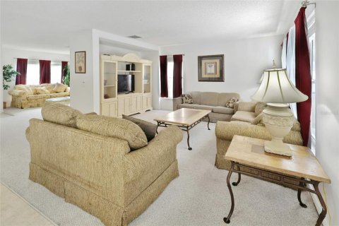 House in Clermont, Florida 3 bedrooms, 222.59 sq.m. № 2131357 - photo 9