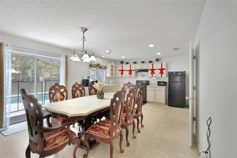 House in Clermont, Florida 3 bedrooms, 222.59 sq.m. № 2131357 - photo 11