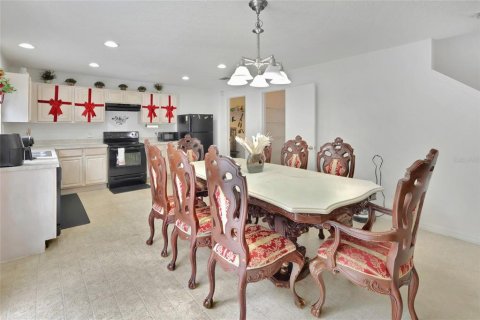 House in Clermont, Florida 3 bedrooms, 222.59 sq.m. № 2131357 - photo 12