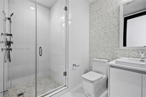 Condo in Miami, Florida, 3 bedrooms  № 1811323 - photo 26