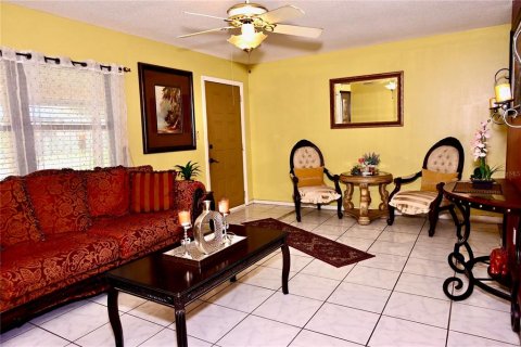 Casa en venta en Kissimmee, Florida, 4 dormitorios, 153.29 m2 № 1916707 - foto 7
