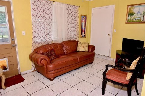Casa en venta en Kissimmee, Florida, 4 dormitorios, 153.29 m2 № 1916707 - foto 11