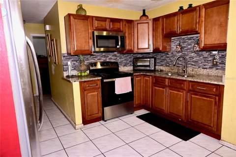 Casa en venta en Kissimmee, Florida, 4 dormitorios, 153.29 m2 № 1916707 - foto 8