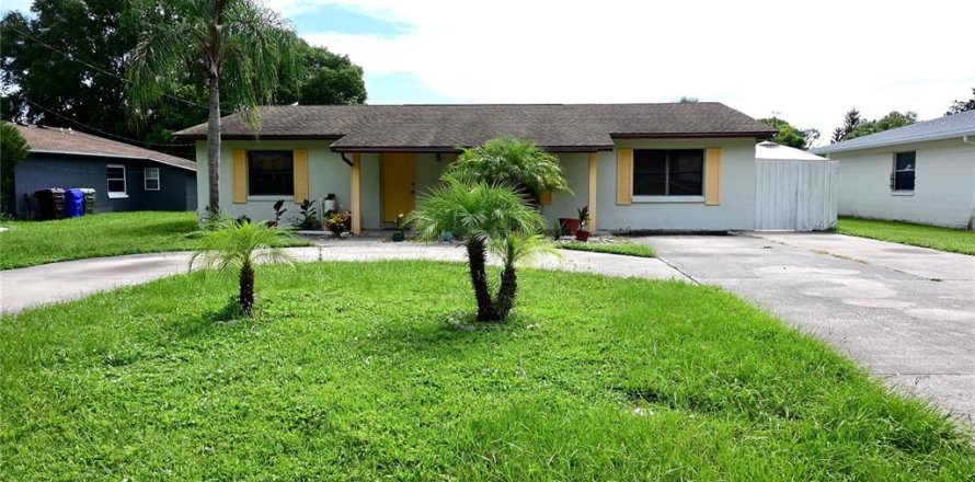 Casa en MAGNOLIA PARK en Kissimmee, Florida 4 dormitorios, 153.29 m2 № 1916707
