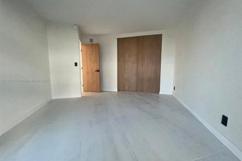 Купить кондоминиум в Санни-Айлс-Бич, Флорида 2 спальни, 126.07м2, № 1953945 - фото 9