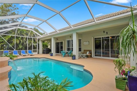House in Vero Beach, Florida 4 bedrooms, 251.67 sq.m. № 1912653 - photo 17