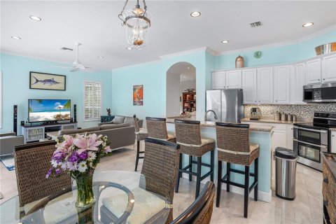 House in Vero Beach, Florida 4 bedrooms, 251.67 sq.m. № 1912653 - photo 13